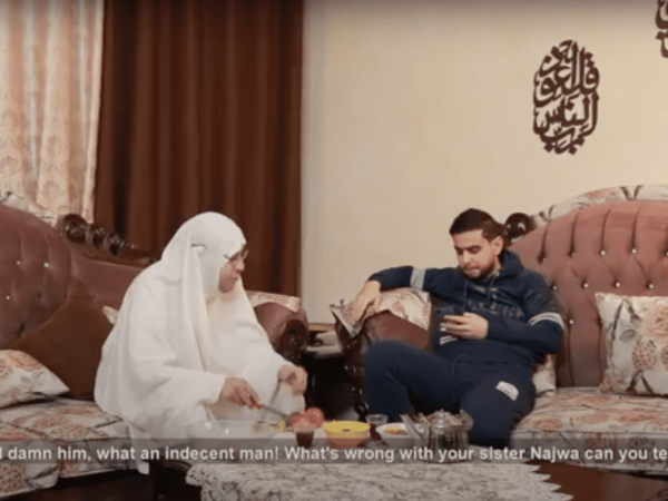 البنت الشرقية - كيف بتفكر البنت في المجتمعات العربية؟
